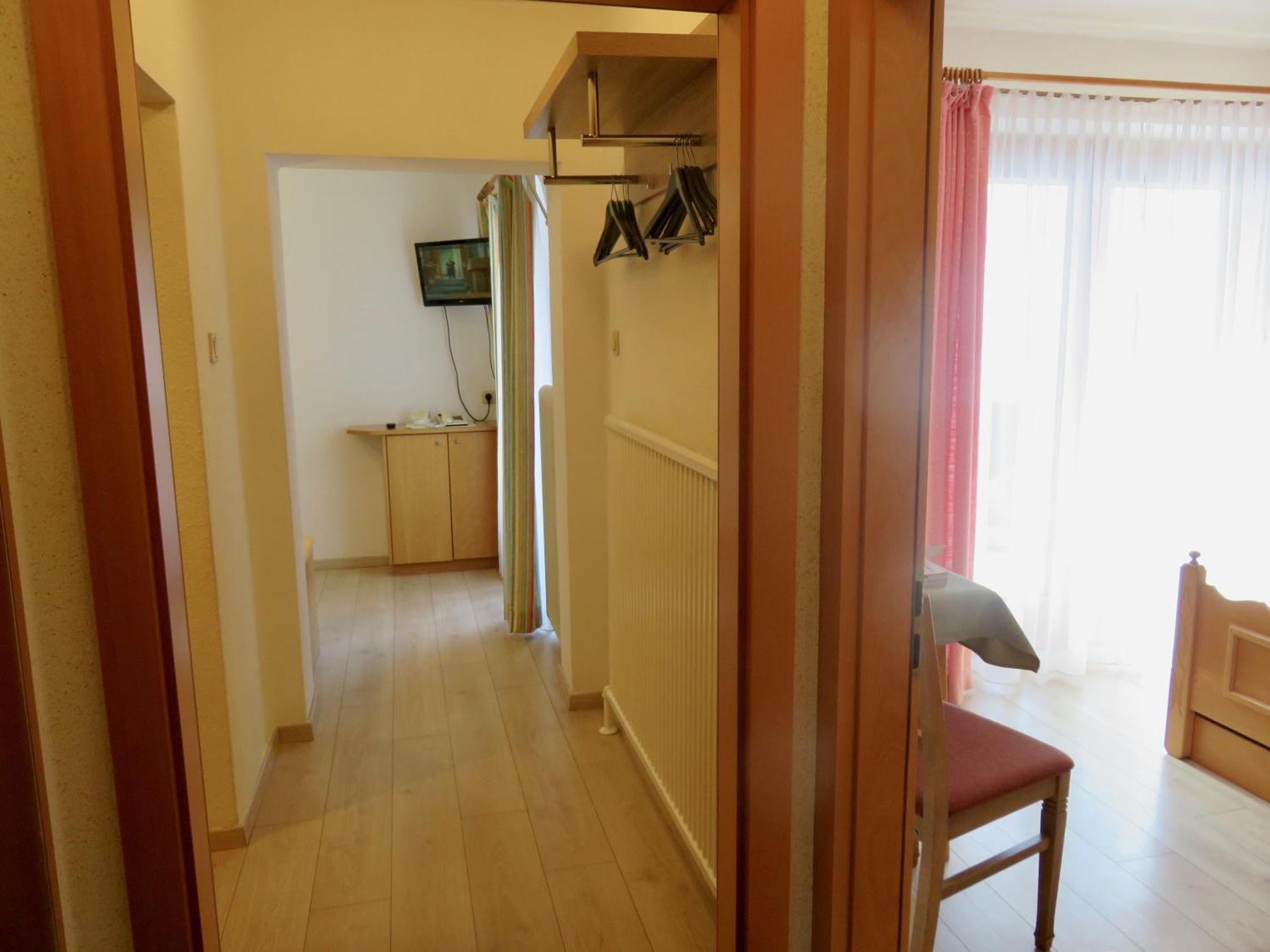 Berg-Panorama-Hof Sturmgut Guest House Hinterstoder Room photo